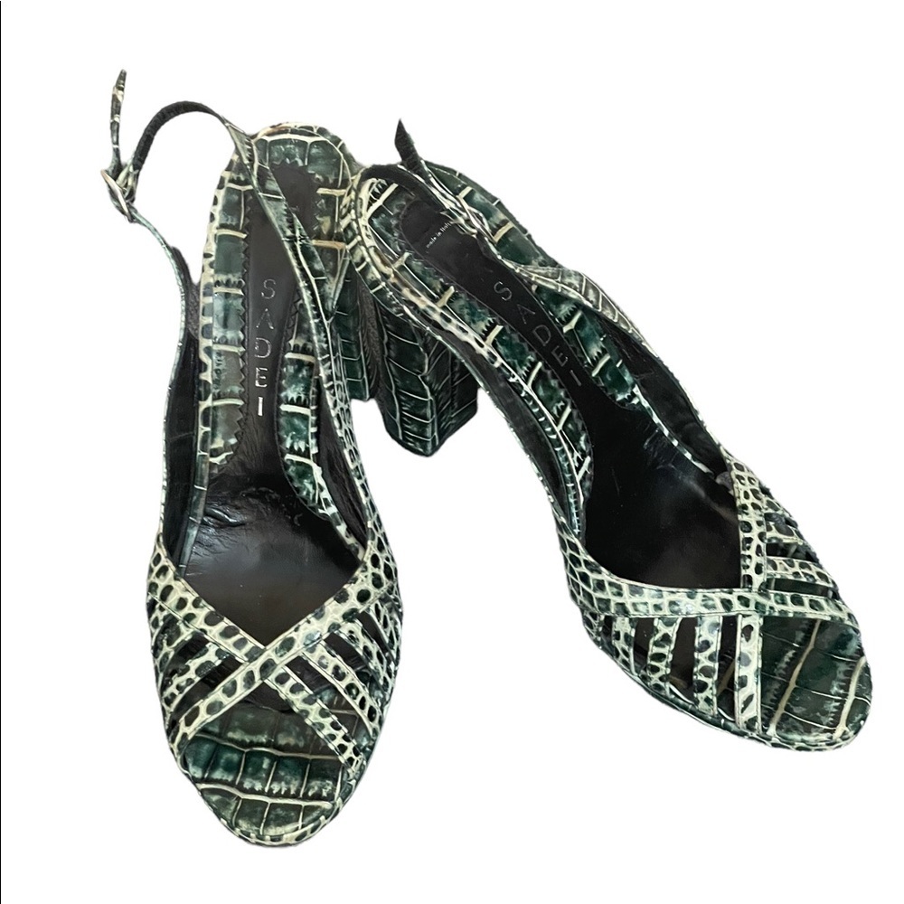 Casadei animal print green/beige‎ heels size 8.5M